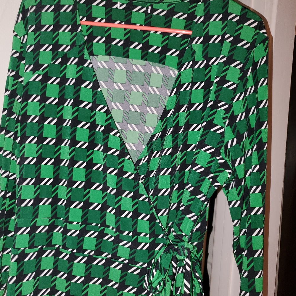 New York & CO wrap dress